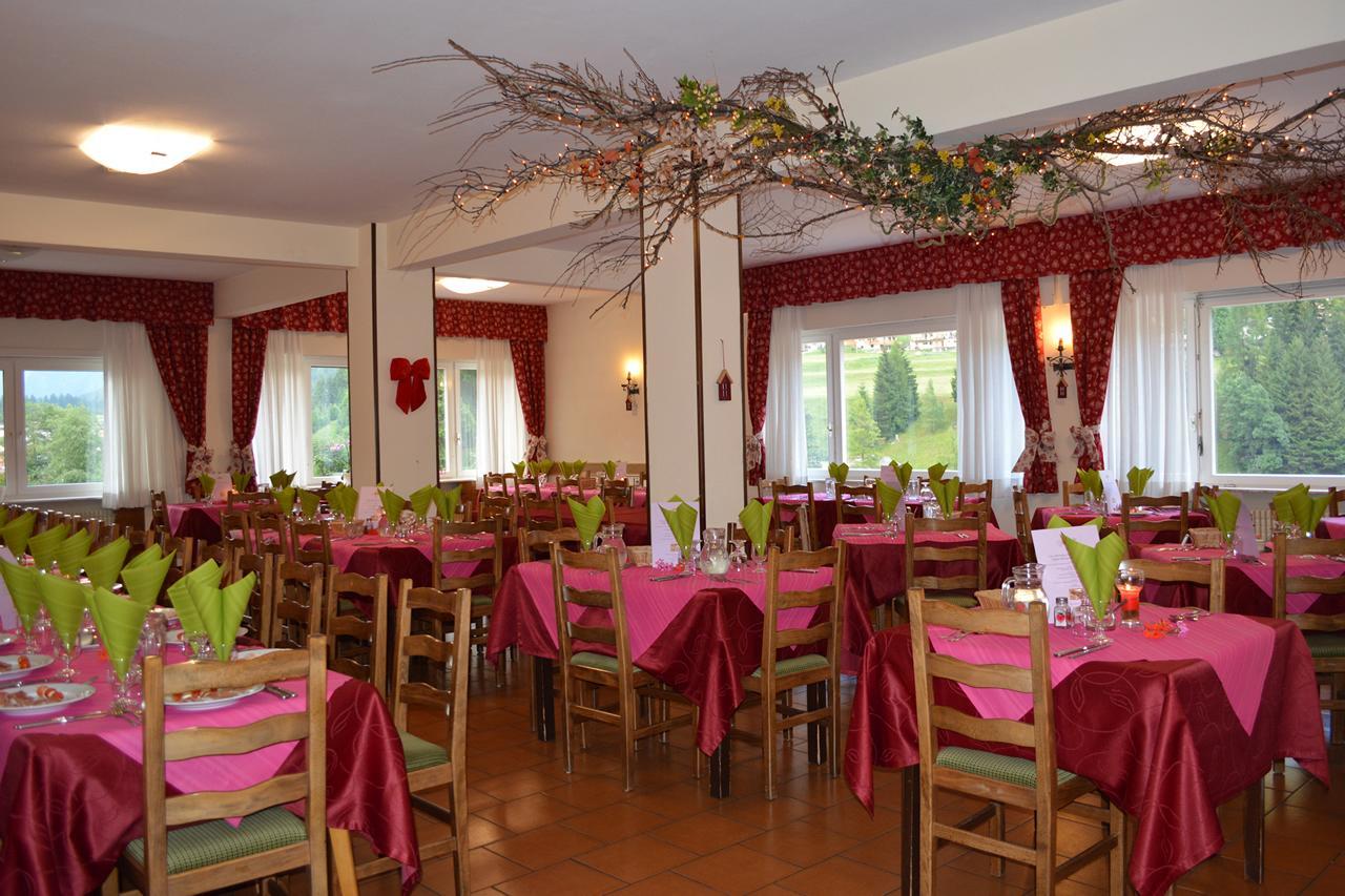 Hotel Val Di Fassa Soraga Eksteriør billede